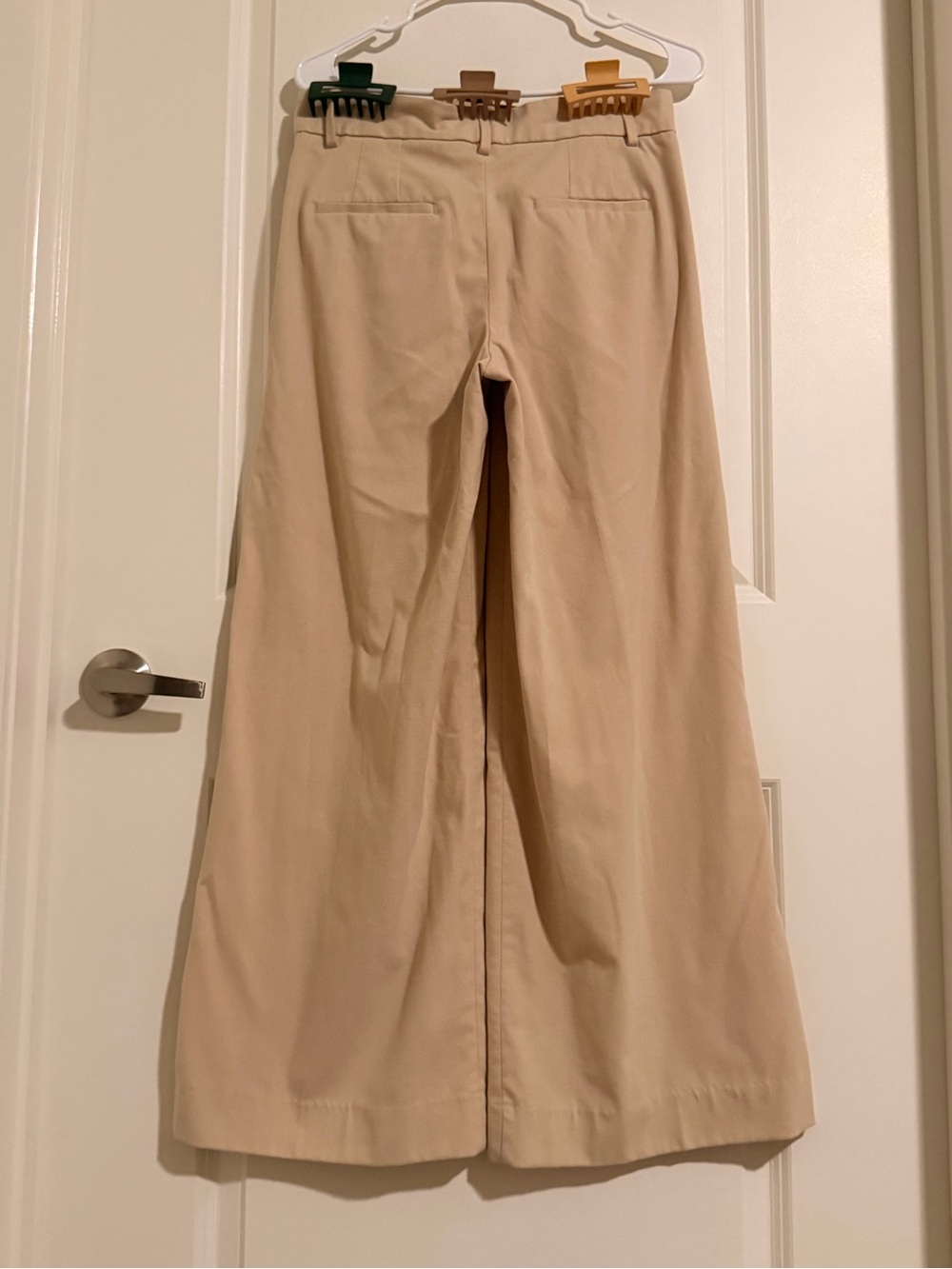 Banana Republic Women's Wide-Leg Pleated Trousers - Size 6 Petite - Beige - Picture 2 of 8